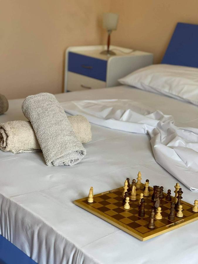 Kristi Apartment 2 Min To Sea Netflix & Espresso Station Sarandë Eksteriør billede