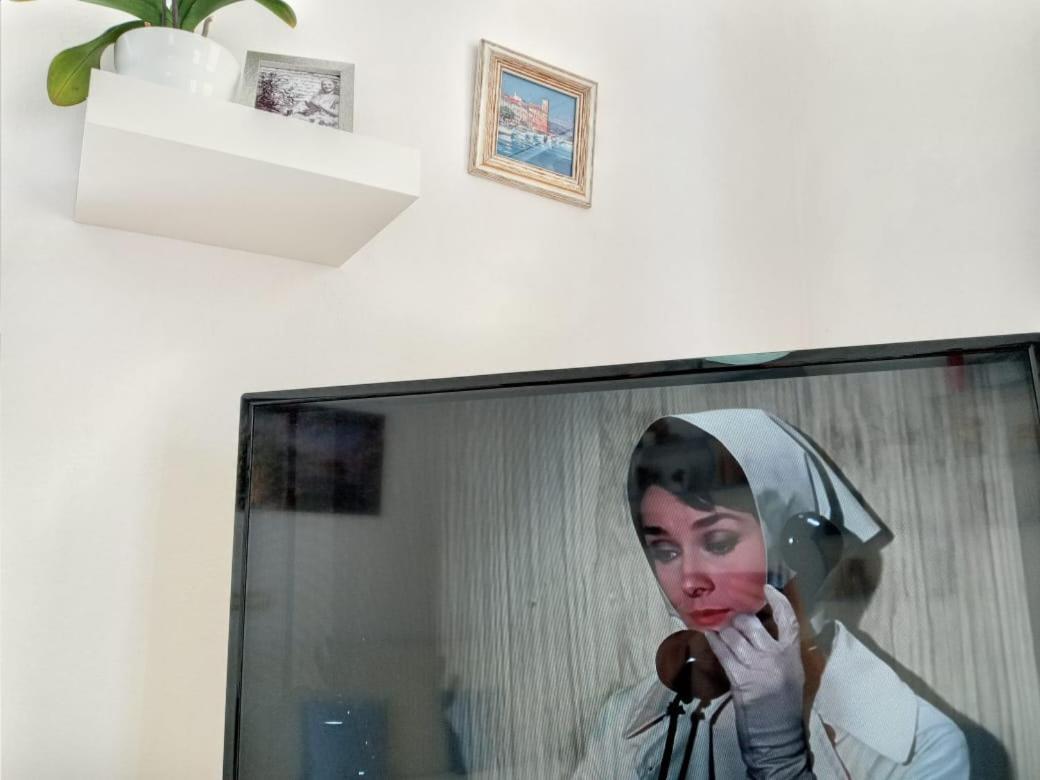 Kristi Apartment 2 Min To Sea Netflix & Espresso Station Sarandë Eksteriør billede